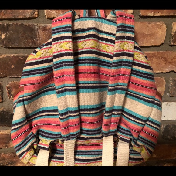 Retro Vintage-Style BackPack - Picture 6 of 10